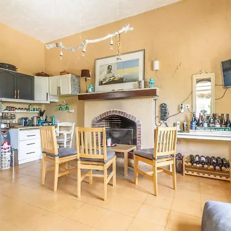 Holiday home Olivegarden Near The